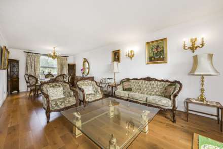 Somerset Square, Holland Park, W14, Image 4
