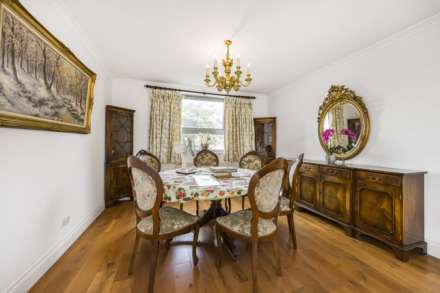 Somerset Square, Holland Park, W14, Image 5