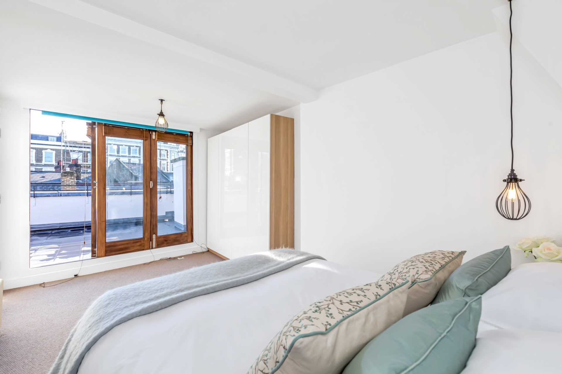 Kinnerton Place North, Knightsbridge SW1, Image 15
