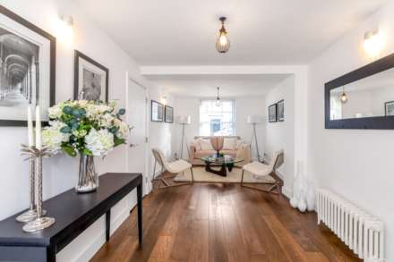 Kinnerton Place North, Knightsbridge SW1, Image 3