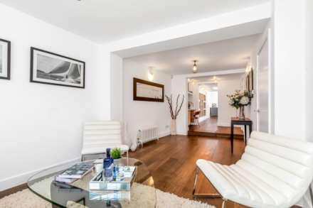 Kinnerton Place North, Knightsbridge SW1, Image 4