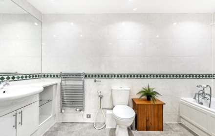 Beckford Close, Kensington, W14, Image 10