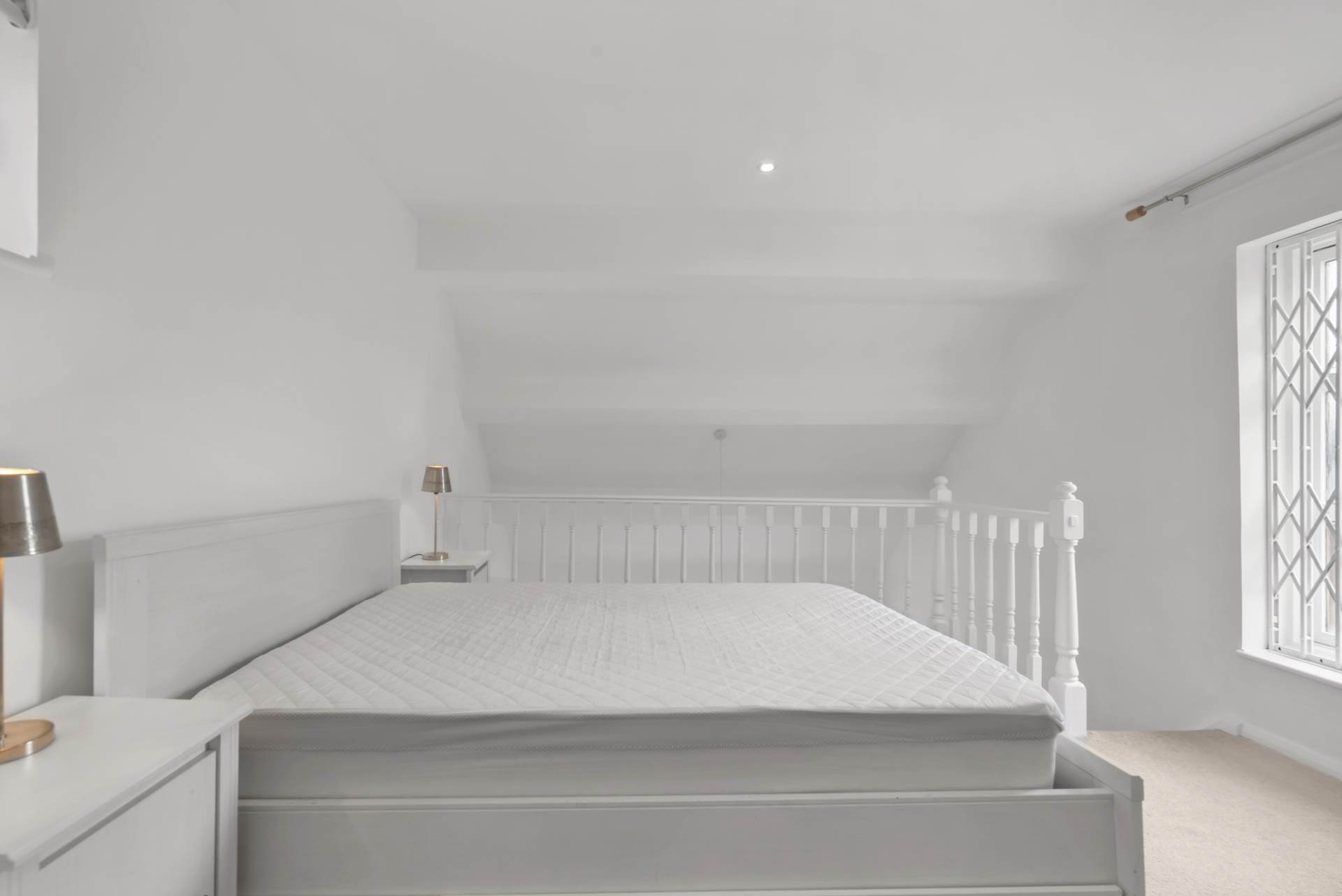 Moreton Street, Pimlico, SW1V, Image 9