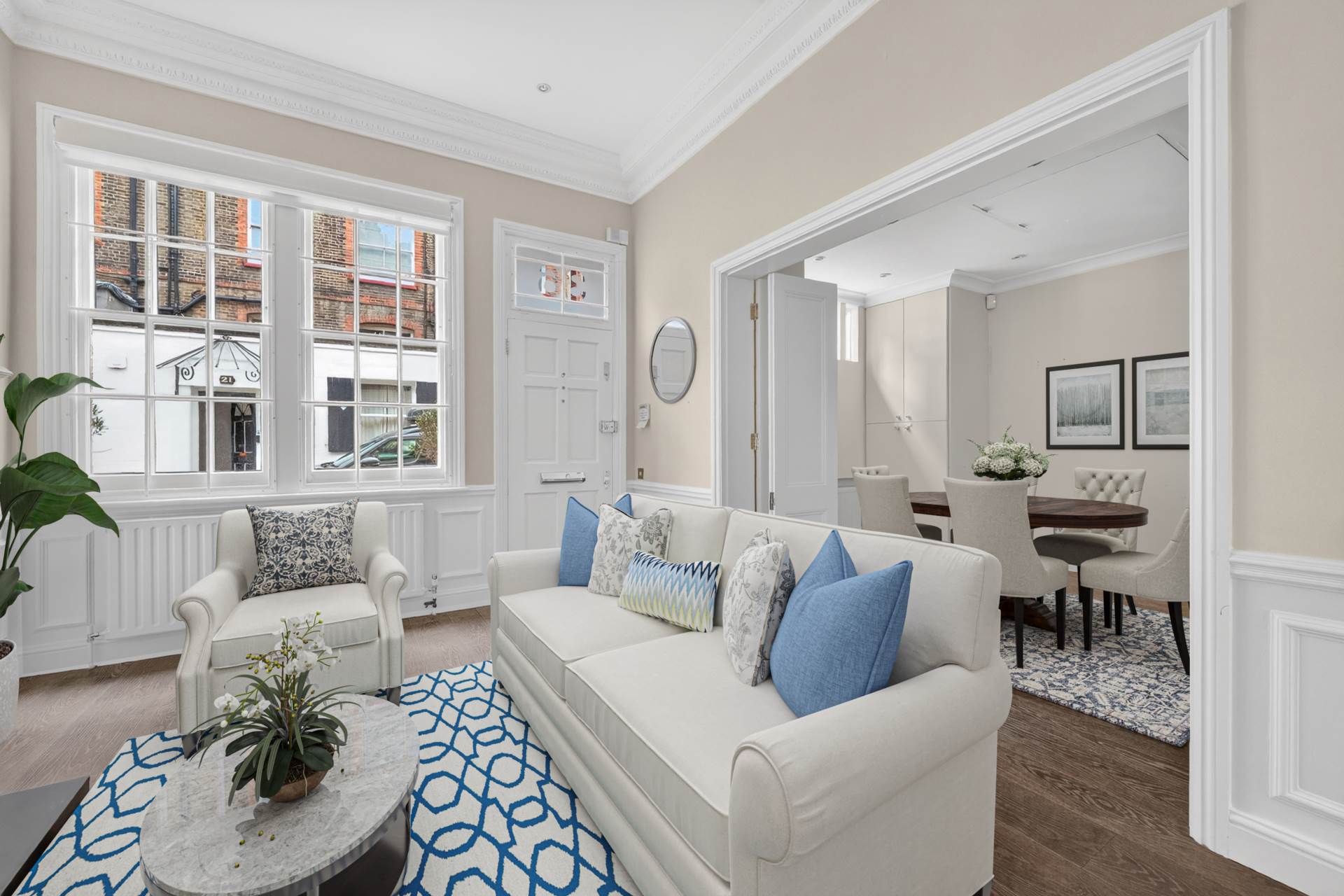 Hesper Mews, SW5, Image 2