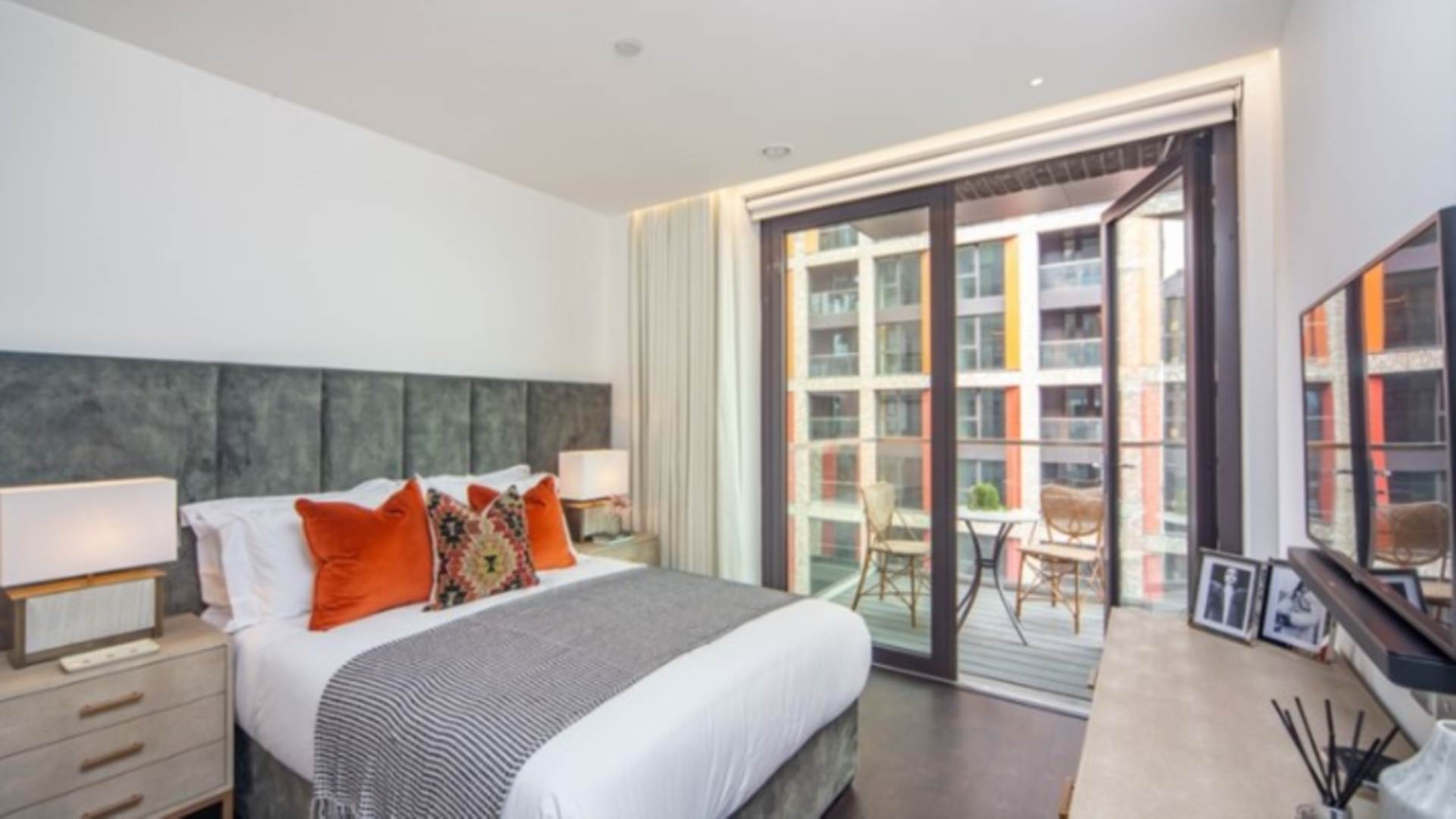 Nine Elms, Battersea, SW11, Image 4