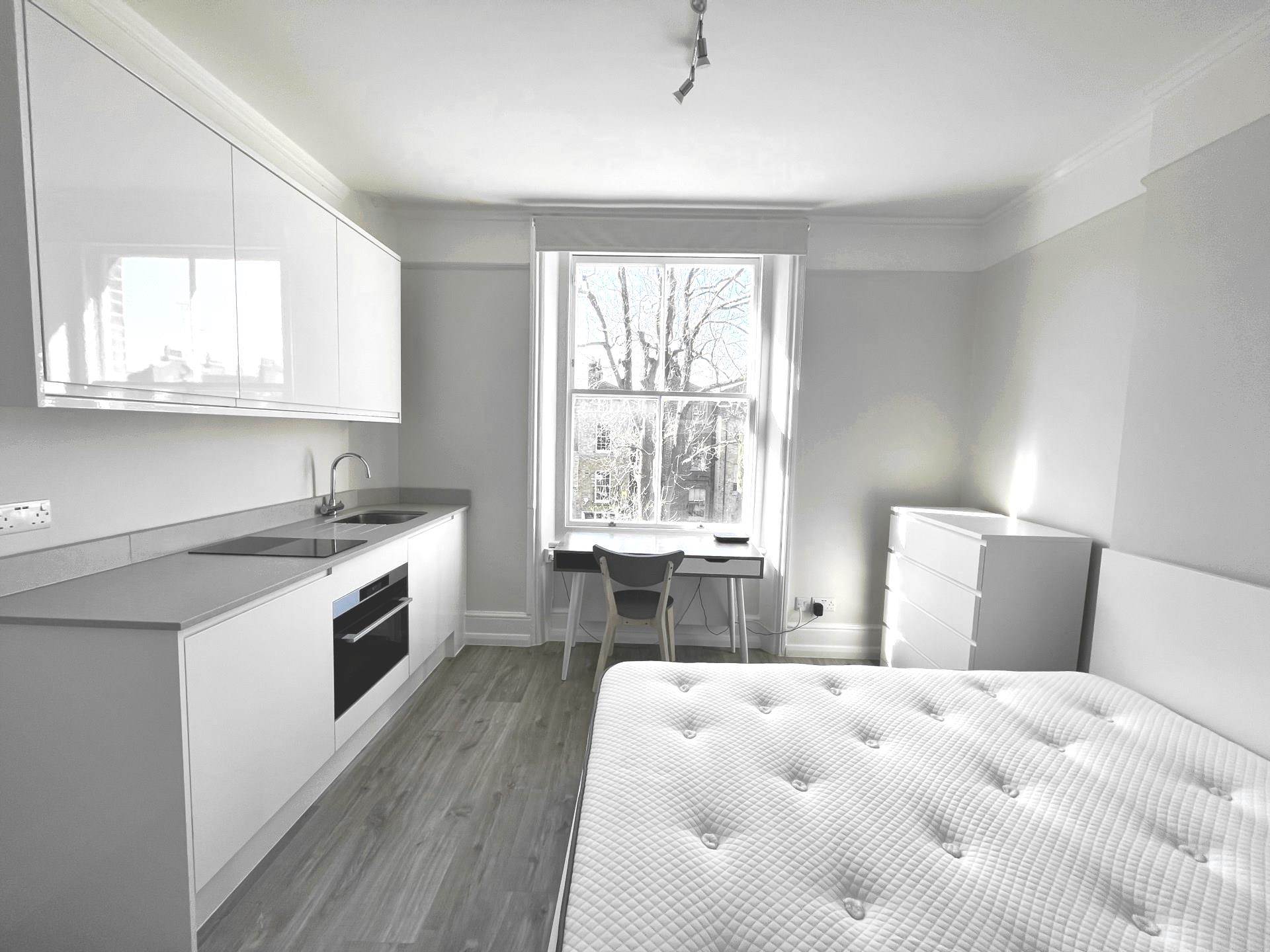 Barkston Gardens, SW5, Image 1