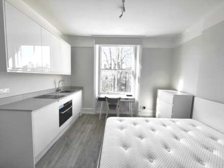 Property For Rent Barkston Gardens, London