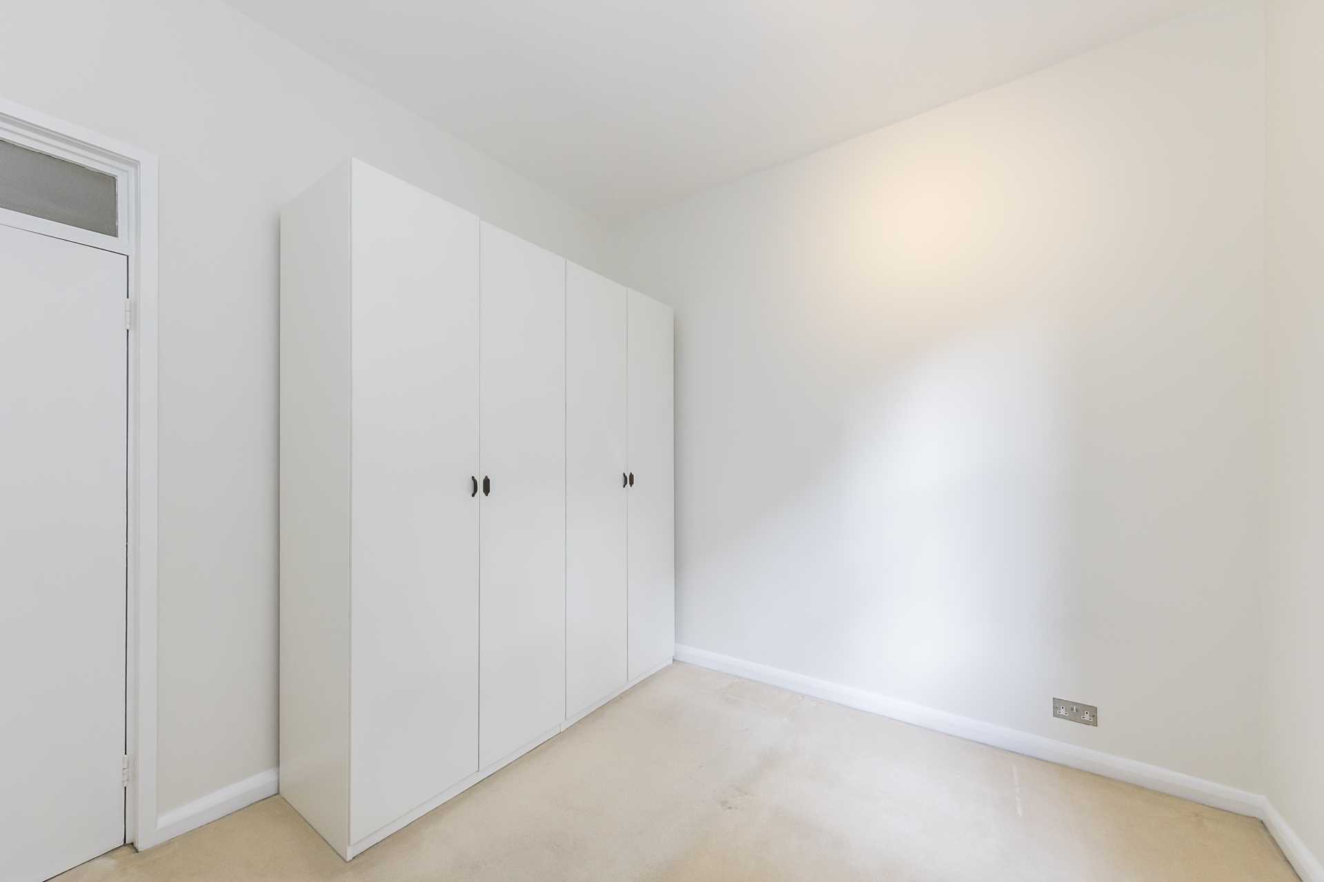 Earls Court Square, Earls Court, SW5, Image 5