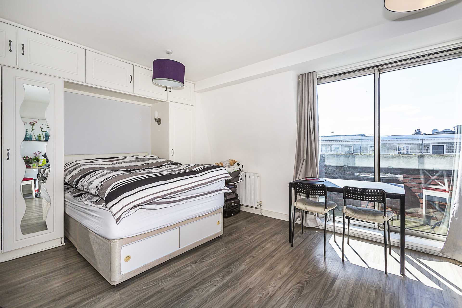 Cromwell Road, Earl's Court, SW5, Image 2