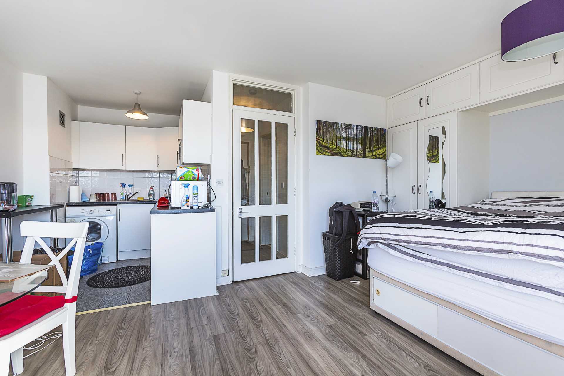 Cromwell Road, Earl's Court, SW5, Image 3