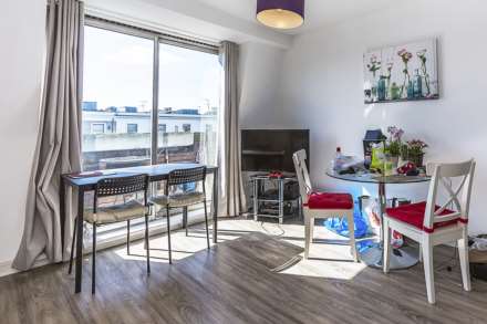 Property For Rent Cromwell Road, London