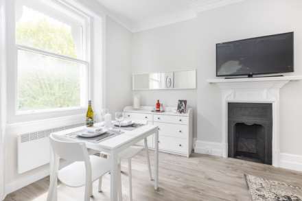 Barkston Gardens, Earls Court, SW5, Image 3