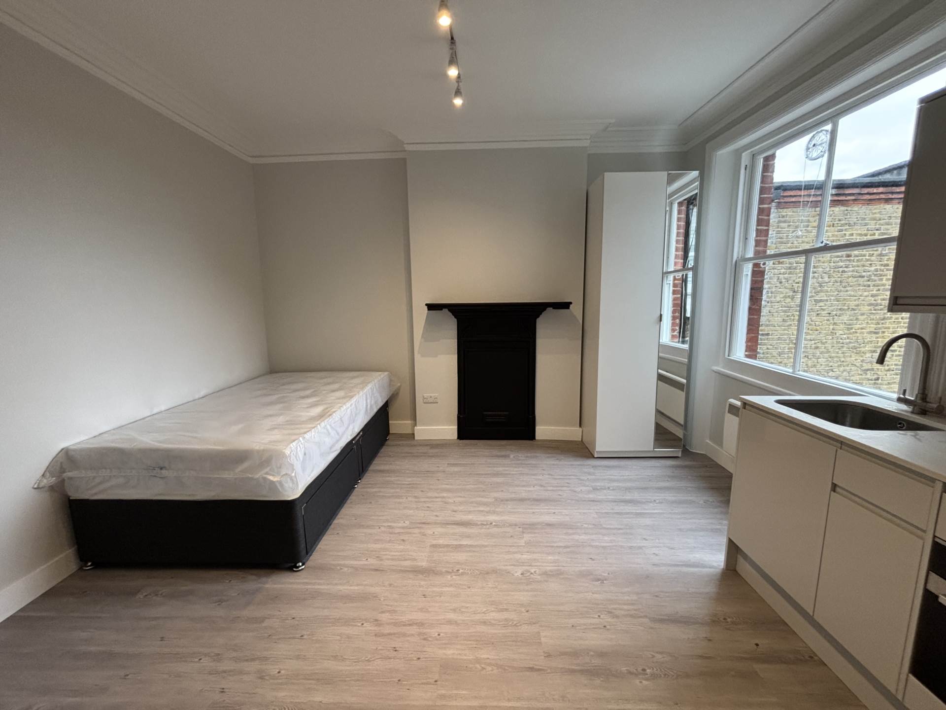 Barkston Gardens, Earl's Court, SW5, Image 2