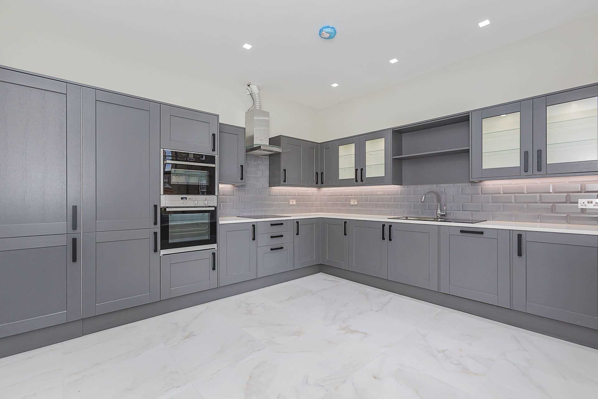 Old Brompton Road, London, Image 3