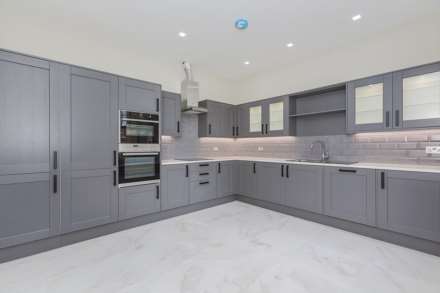 Old Brompton Road, London, Image 3