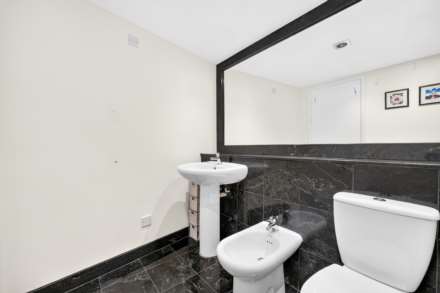 Cromwell Road, Earls Court, SW5, Image 13