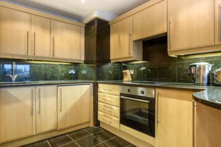 Cromwell Road, Earls Court, SW5, Image 2