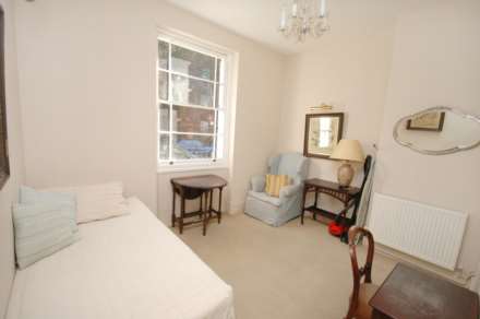 Studio, Aylesford Street, Pimlico, SW1V