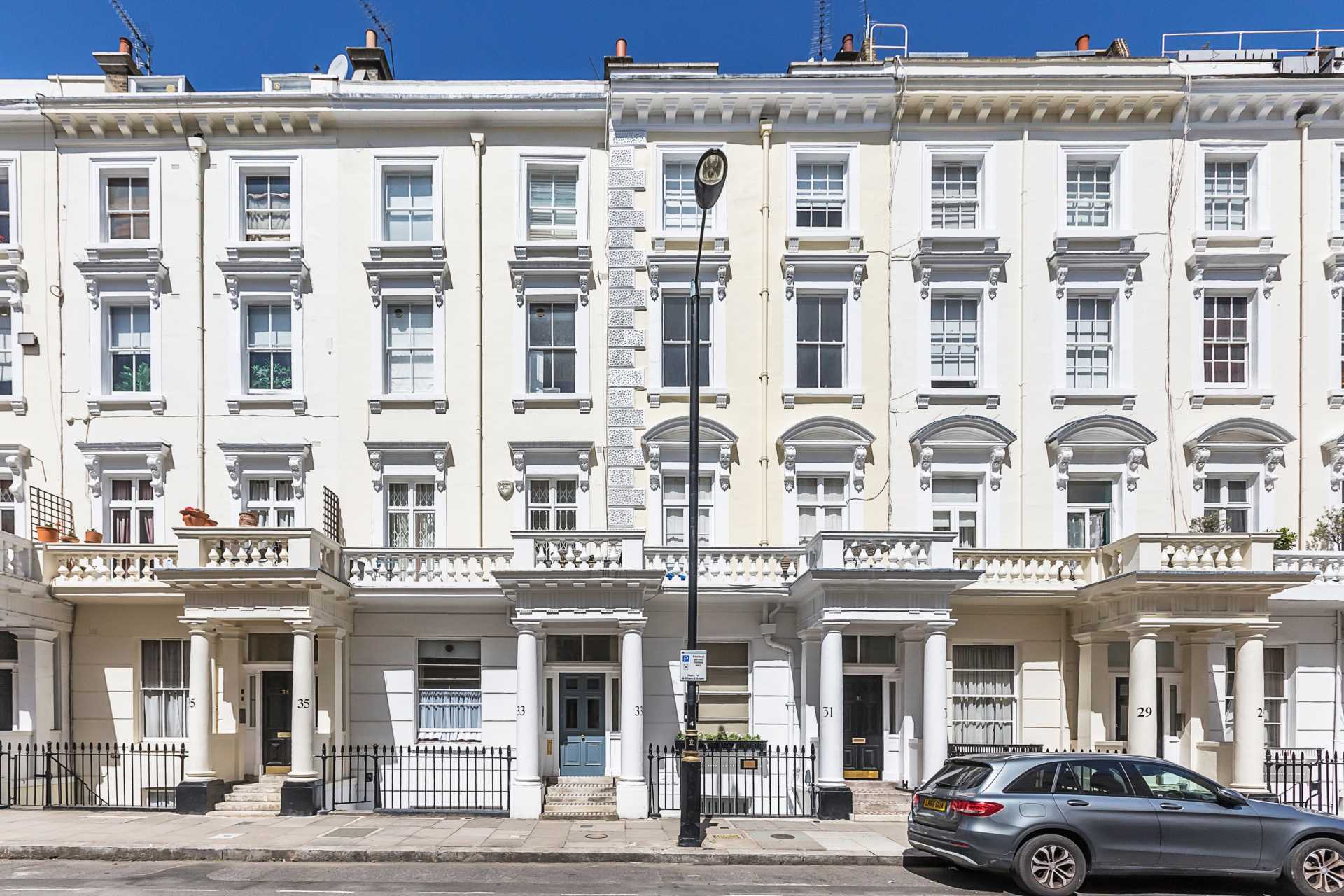 Gloucester Street, Pimlico. SW1V, Image 7