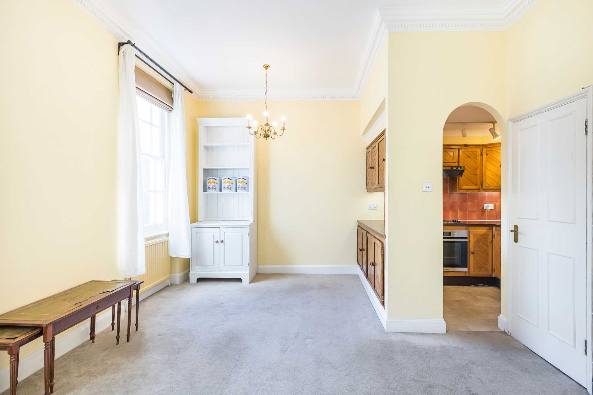 St Georges Square, Pimlico, SW1V, Image 1