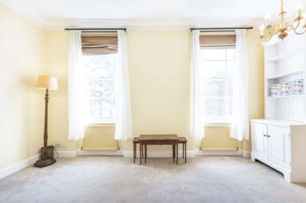 St Georges Square, Pimlico, SW1V, Image 3