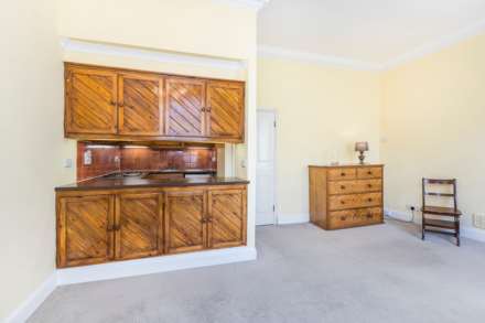 St Georges Square, Pimlico, SW1V, Image 8