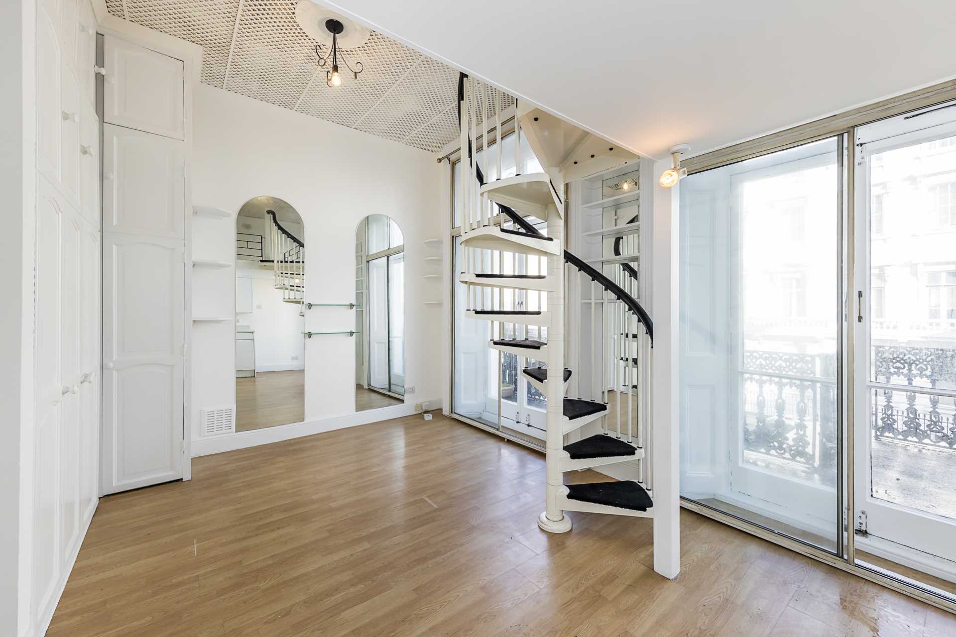 St Georges Drive, Pimlico, SW1V, Image 1