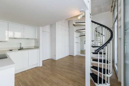 St Georges Drive, Pimlico, SW1V, Image 3