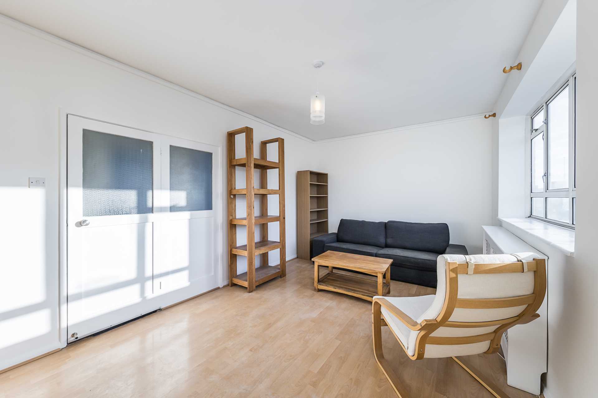 Churchill Gardens, Pimlico, SW1V, Image 2