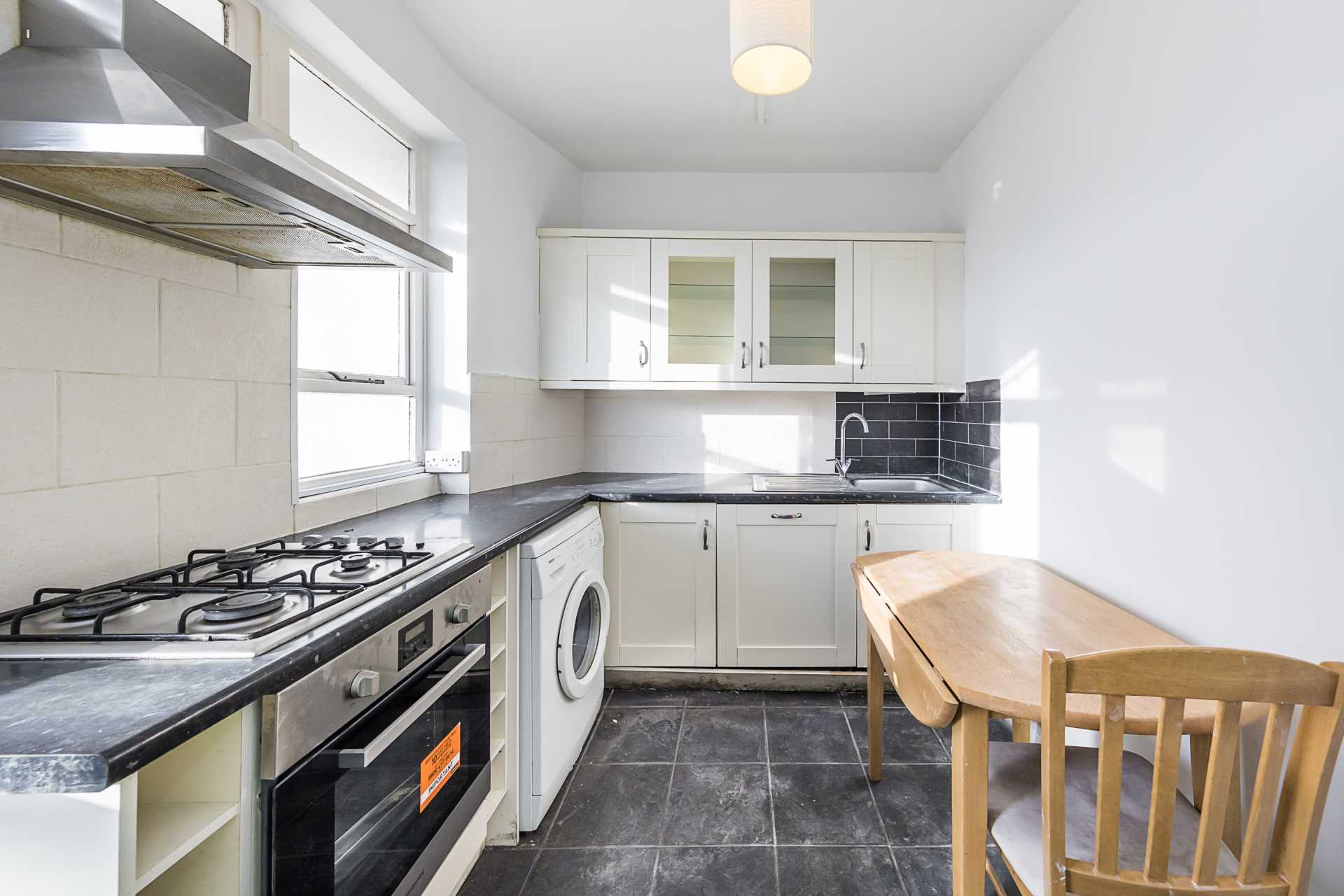 Churchill Gardens, Pimlico, SW1V, Image 6