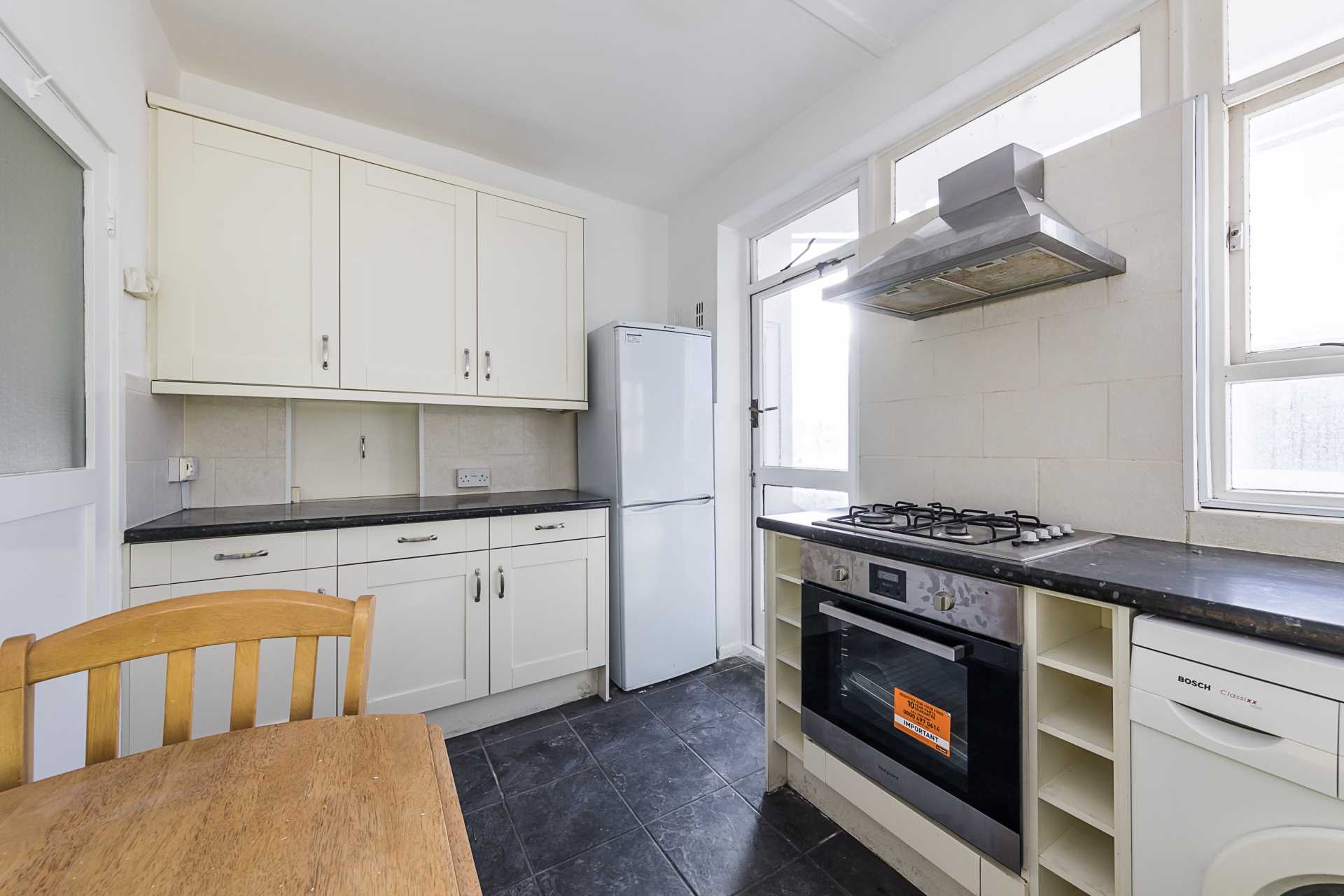 Churchill Gardens, Pimlico, SW1V, Image 7
