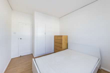 Churchill Gardens, Pimlico, SW1V, Image 11