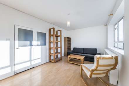 Churchill Gardens, Pimlico, SW1V, Image 2