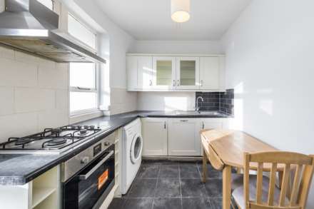 Churchill Gardens, Pimlico, SW1V, Image 6
