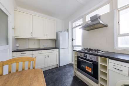 Churchill Gardens, Pimlico, SW1V, Image 7