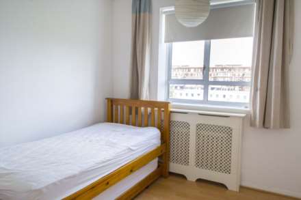 Churchill Gardens, Pimlico, SW1V, Image 8