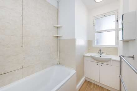 Churchill Gardens, Pimlico, SW1V, Image 9