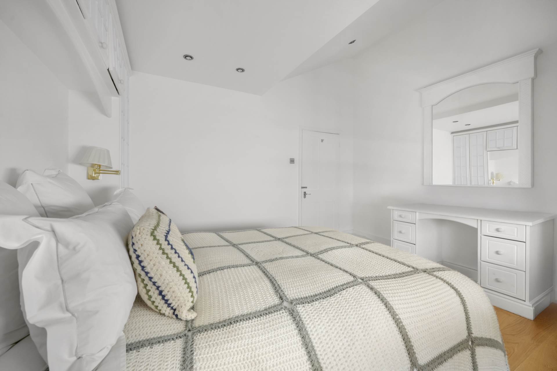 Kinnerton Place North, Knightsbridge, SW1X, Image 8