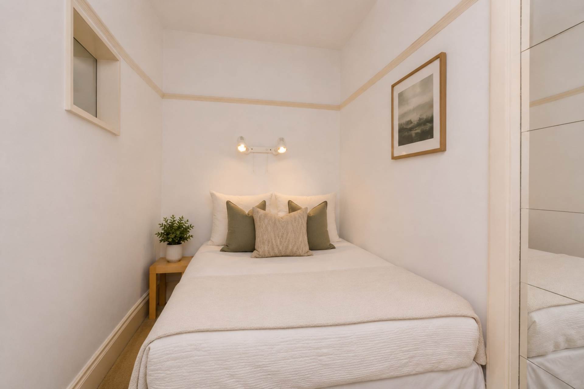 Chelsea Manor Street, London, SW3, Image 6