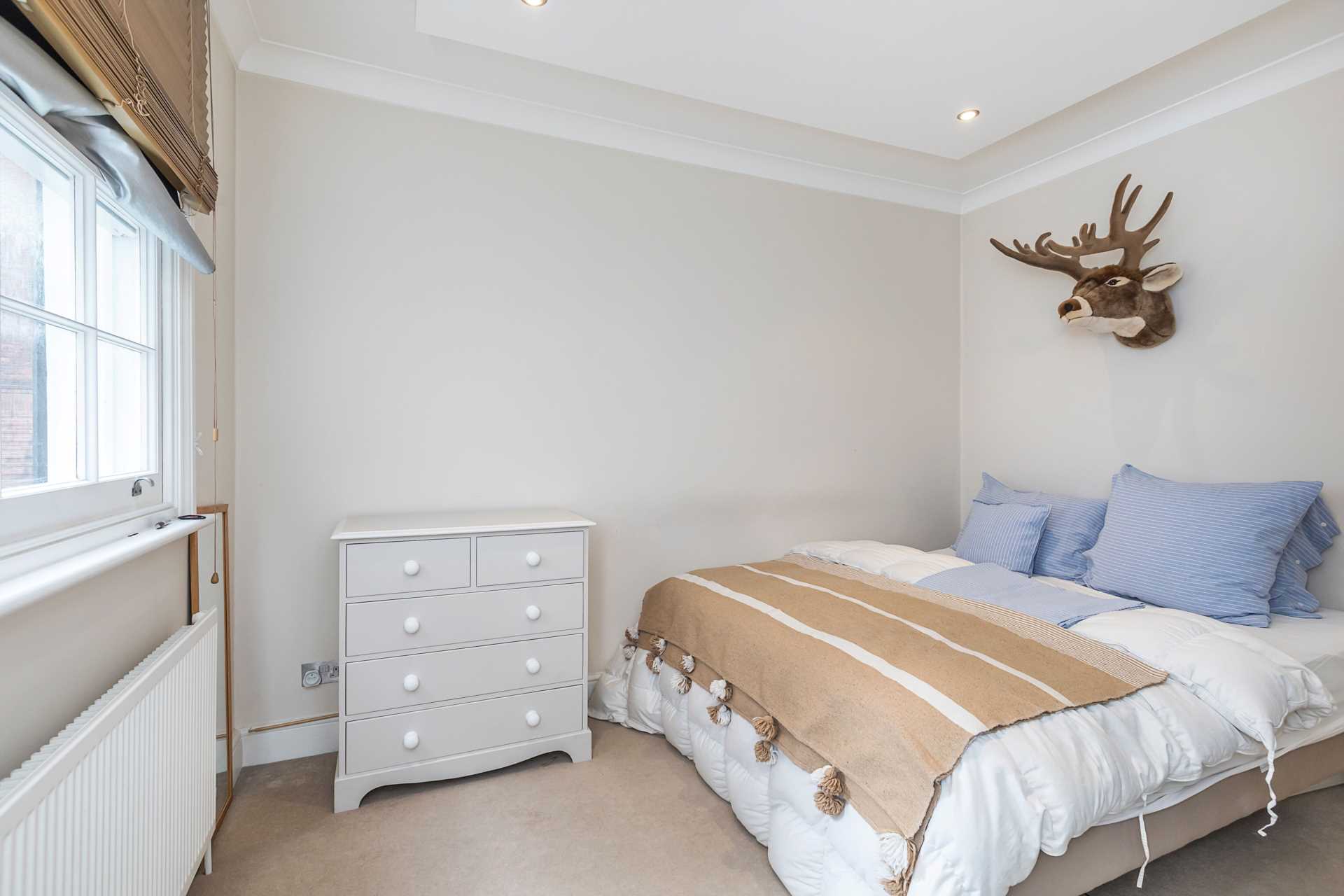 St George's Square, Pimlico SW1V, Image 8