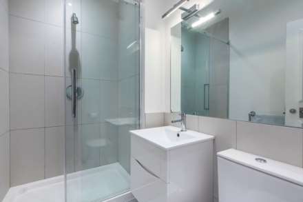 St George's Square, Pimlico SW1V, Image 12