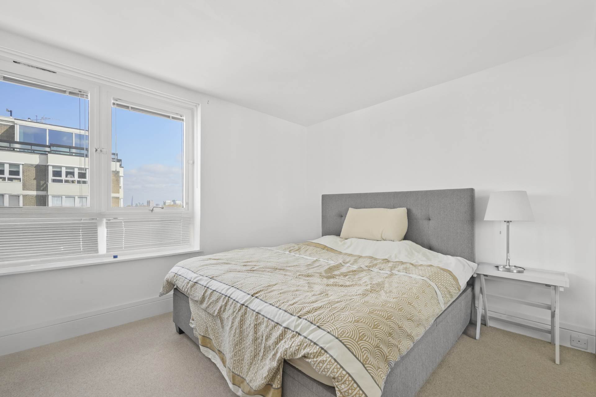 Chelsea Manor Gardens, Chelsea, SW3, Image 4