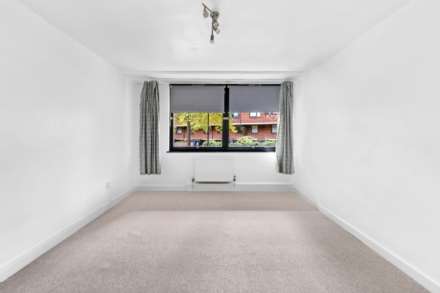 Vauxhall Bridge Road, Pimlico, SW1V, Image 3