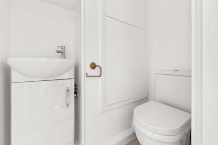 Vauxhall Bridge Road, Pimlico, SW1V, Image 7