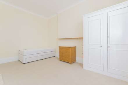 Denbigh Street, London, Image 2