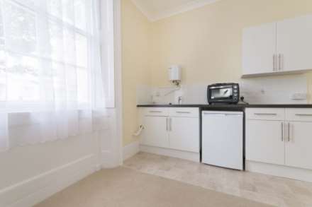 Denbigh Street, London, Image 3