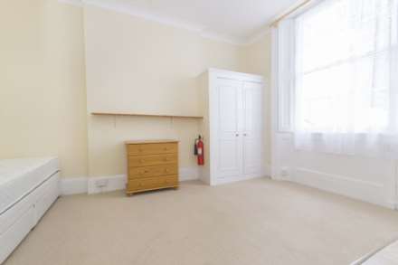Denbigh Street, London, Image 4