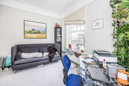 Old Brompton Road, South Kensington, SW7, Image 11