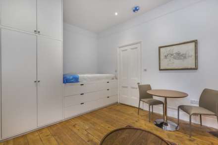 Cromwell Mansions, Cromwell Road, SW5, Image 4