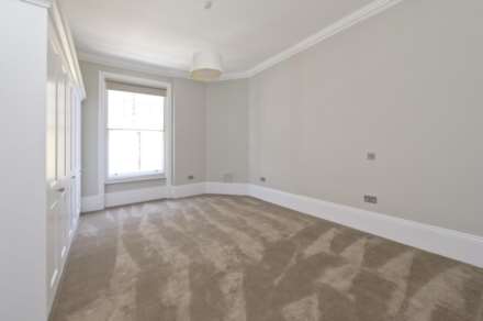 Old Brompton Road, Image 10